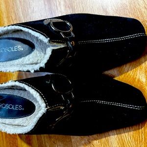 Aerosols fur lined heeled mules